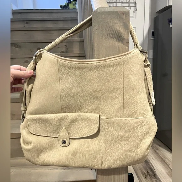 Unbranded leather bags shop